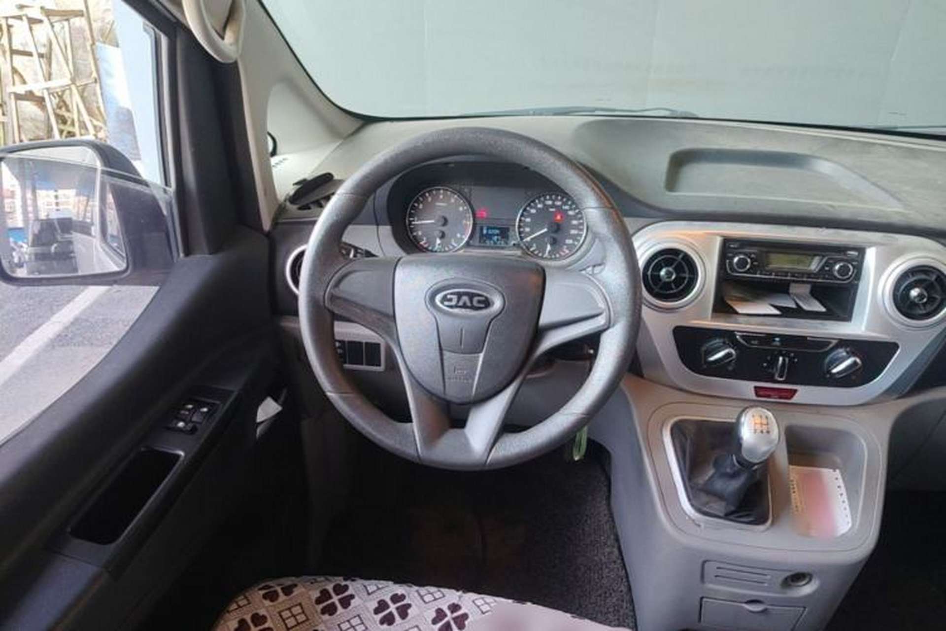 Used JAC Refine M3 2018 1.6L Express Edition 7-Seater Steering Wheel