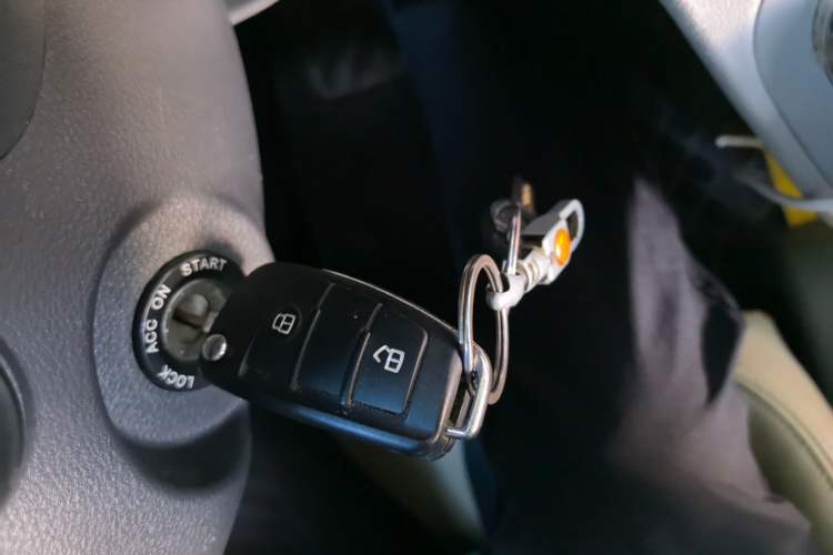 Used JAC Refine M3 2018 IKEA Edition 1.6L Luxury Smart Model Vehicle Key