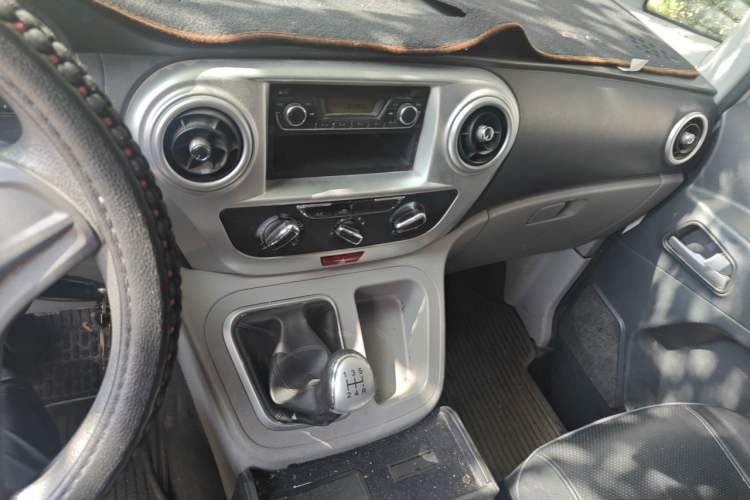 Used JAC Refine M3 2018 1.6L Express Edition 5-seater Audio And AC Panel