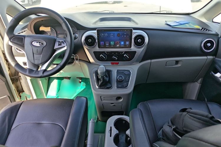 Used JAC Refine M3 2018 IKEA Edition 1.6L Luxury Smart Model Center Console
