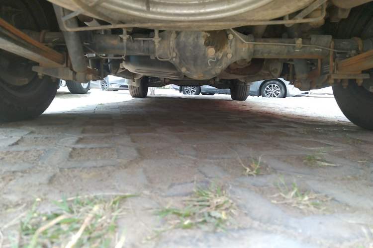Used JAC Refine M3 2018 1.6L Express Edition 7-Seater Chassis Rear