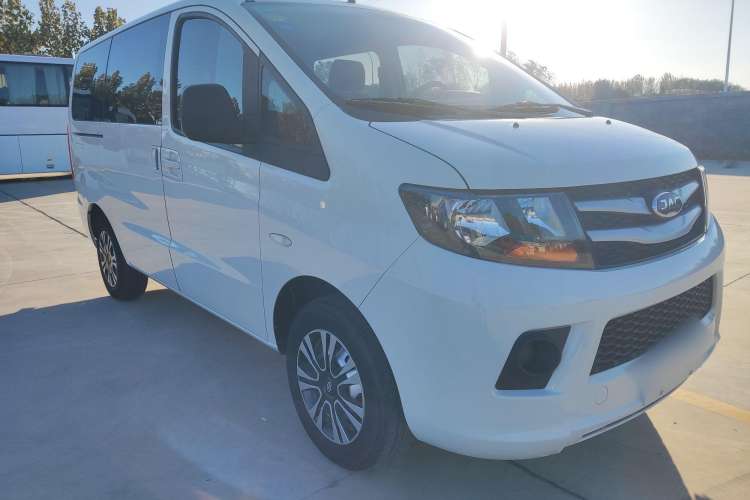 Used JAC Refine M3 2018 1.6L Express Edition 7-Seater Exterior 1