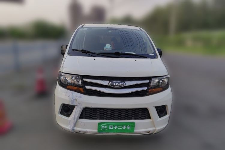 Used JAC Refine M3 2018 1.6L Express Edition 7-Seater Front