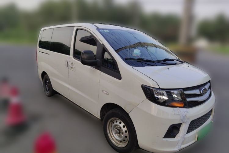 Used JAC Refine M3 2018 1.6L Express Edition 7-Seater Front Right 45 Deg