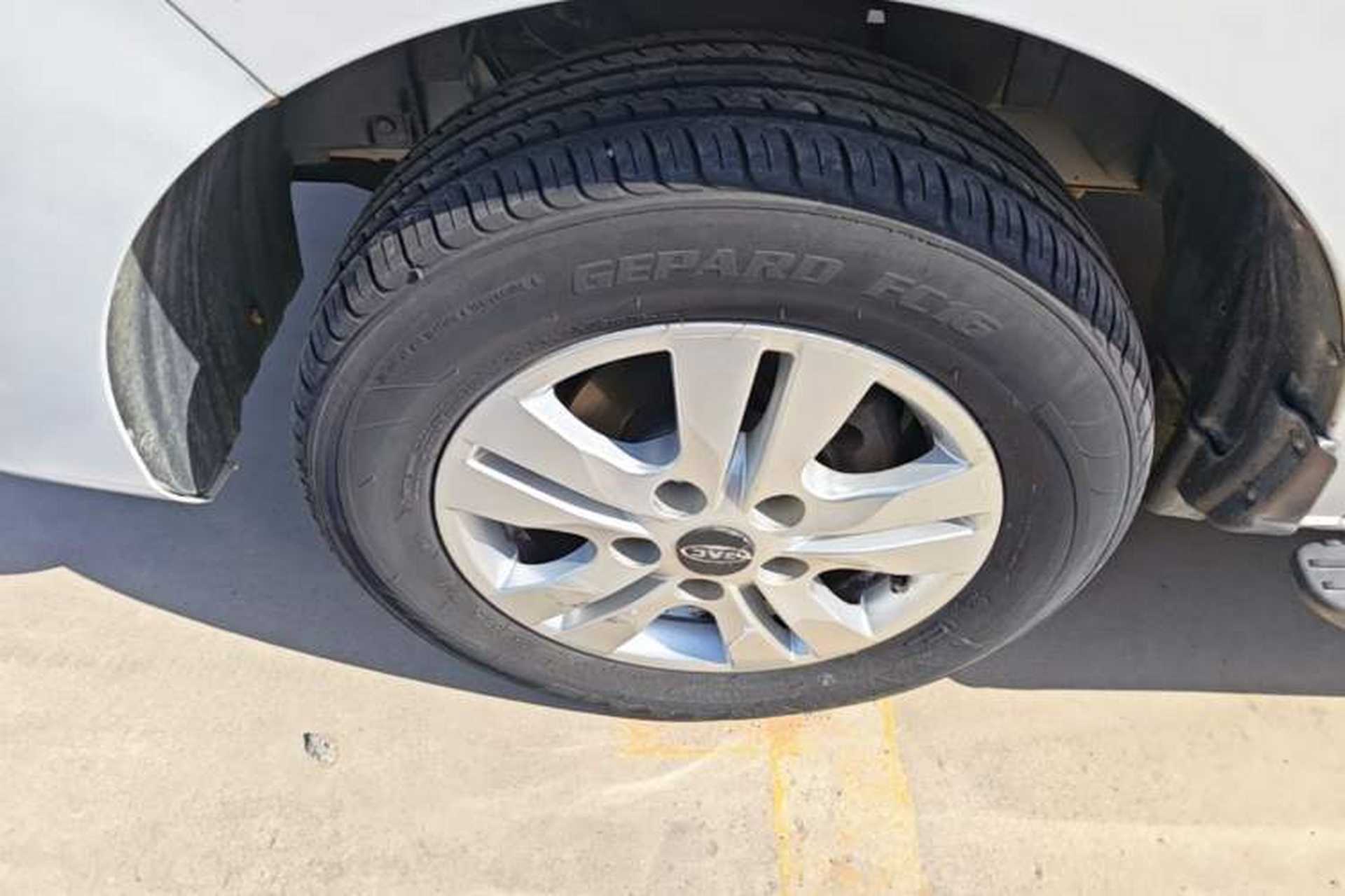 Used JAC Refine M3 2018 IKEA Edition 1.6L Luxury Smart Model Left Front Wheel Hub