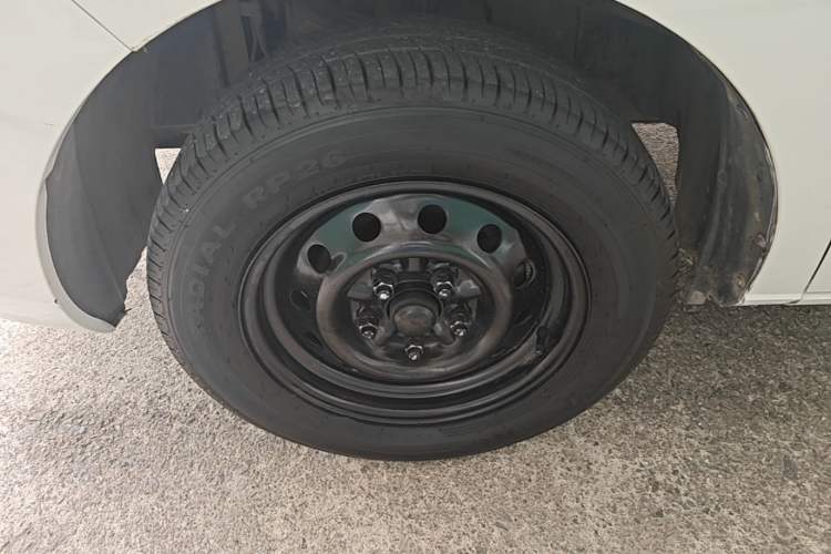 Used JAC Refine M3 2018 1.6L Express Edition 7-Seater Left Front Wheel Hub