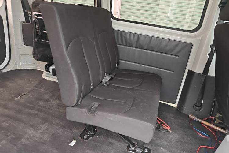 Used JAC Refine M3 2018 1.6L Express Edition 7-Seater Left Rear Seat