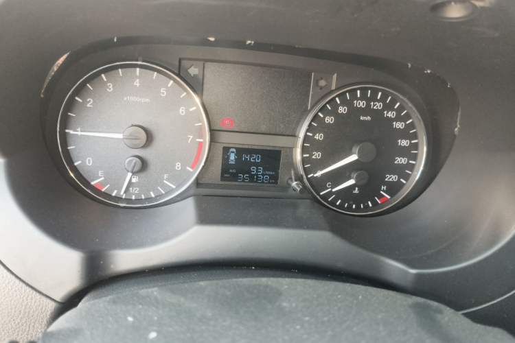 Used JAC Refine M3 2018 Creator Edition 1.6L Comfort Version Odometer Close Up