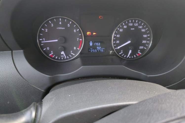 Used JAC Refine M3 2018 1.6L Express Edition 7-Seater Odometer Close Up