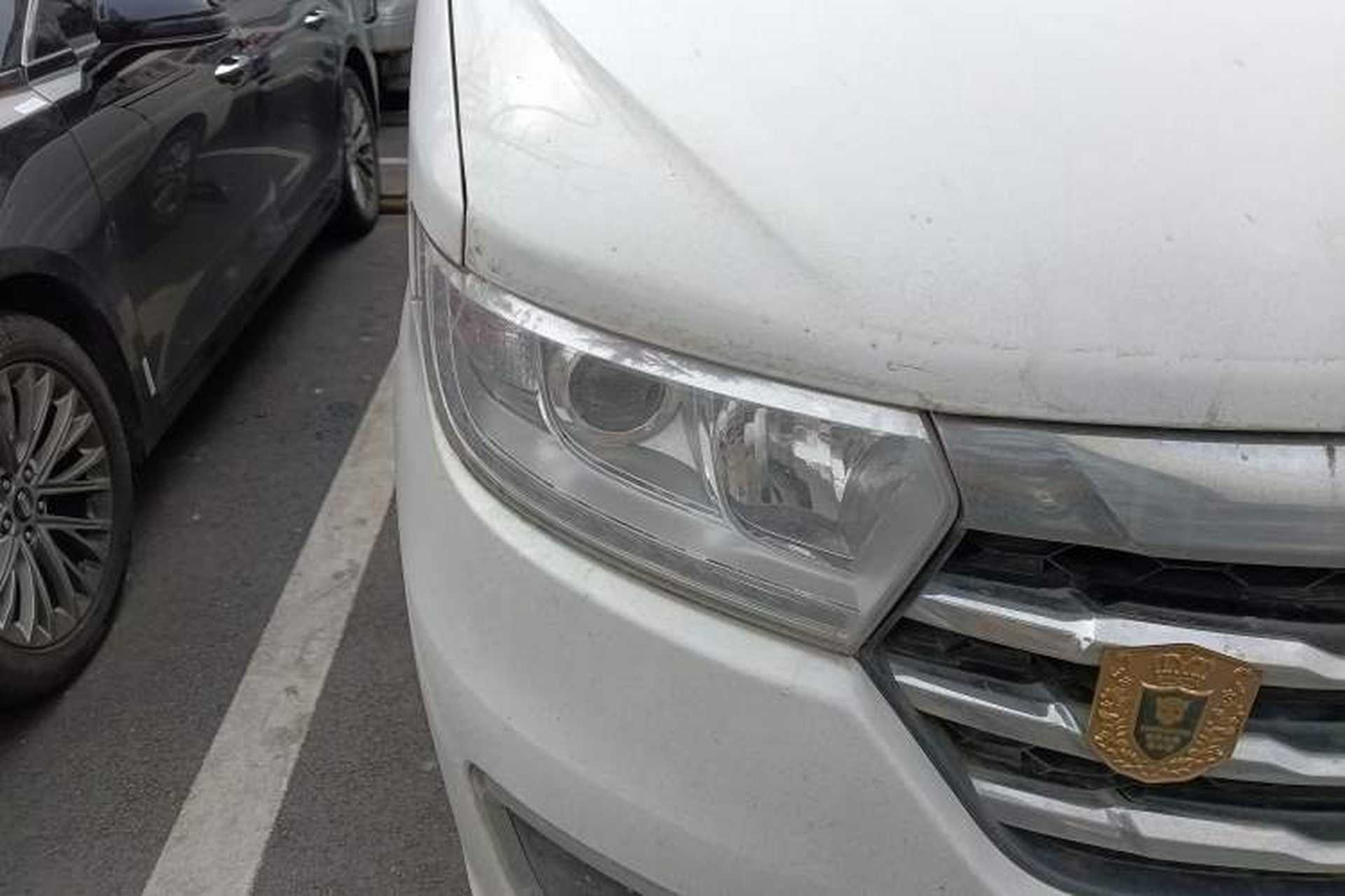 Used JAC Refine M3  Right Front Headlight