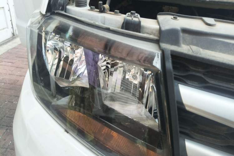 Used JAC Refine M3 2018 Creator Edition 1.6L Comfort Version Right Front Headlight