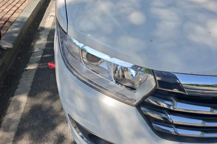 Used JAC Refine M3 2018 IKEA Edition 1.6L Luxury Smart Model Right Front Headlight