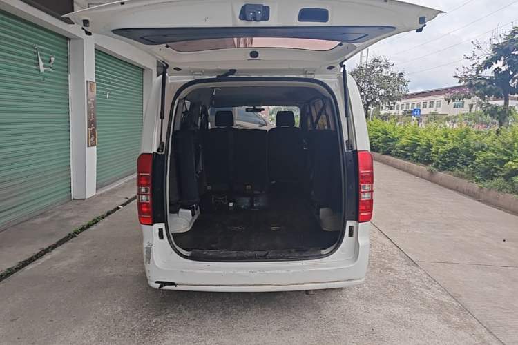 Used JAC Refine M3 2018 1.6L Express Edition 7-Seater Trunk