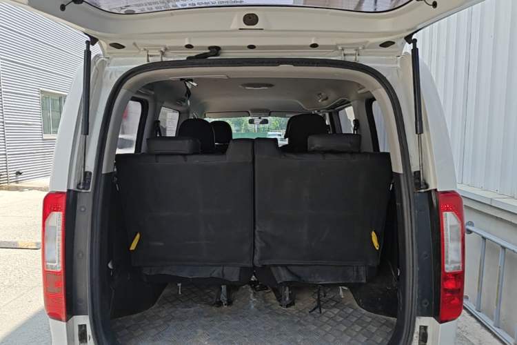 Used JAC Refine M3 2018 IKEA Edition 1.6L Luxury Smart Model Trunk