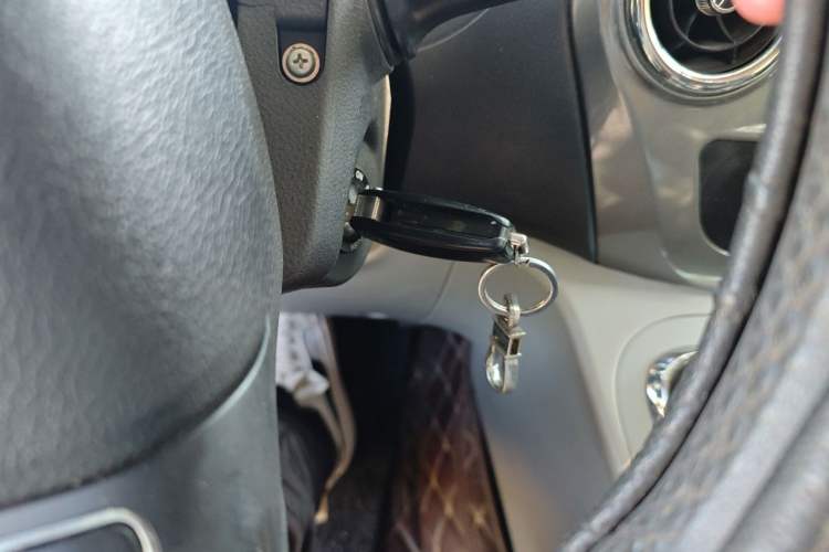 Used JAC Refine M3 2018 IKEA Edition 1.6L Luxury Smart Model Vehicle Key