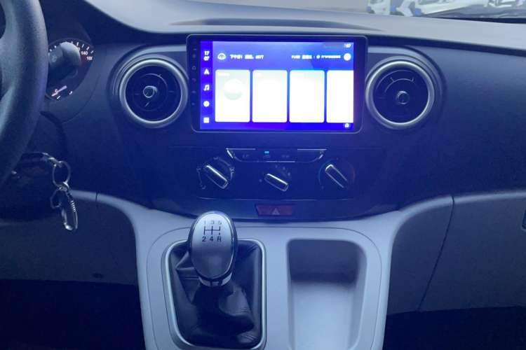 Used JAC Refine M3 2019 PLUS Maker Edition 1.8L Luxury Smart Model with 9 Seats Audio And AC Panel
