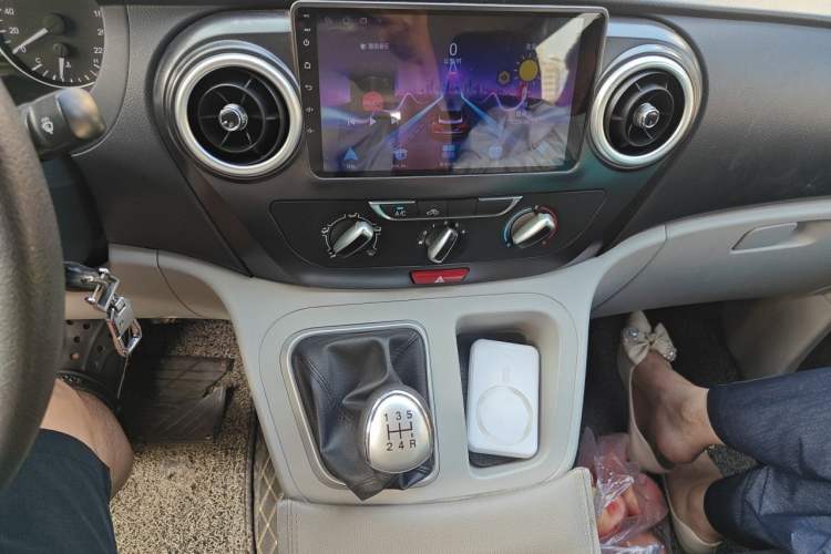 Used JAC Refine M3 2019 1.8L 5-Seater Express Edition Audio And AC Panel