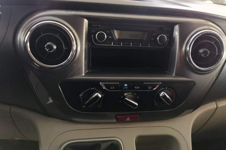 Used JAC Refine M3 2019 PLUS IKEA Edition 1.8L Luxury Model Audio And AC Panel