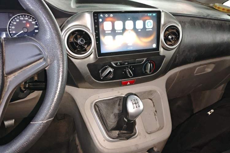 Used JAC Refine M3 2019 1.8L 5-Seater Express Edition Audio And AC Panel