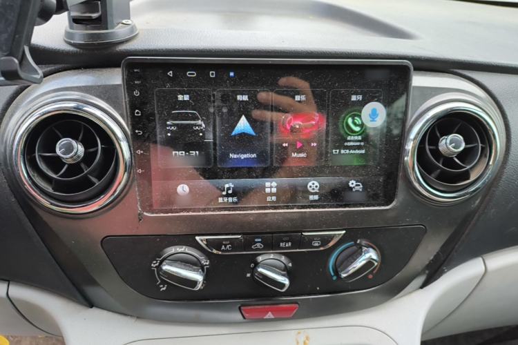 Used JAC Refine M3 2019 PLUS IKEA Edition 1.8L Luxury 9-Seater Audio And AC Panel