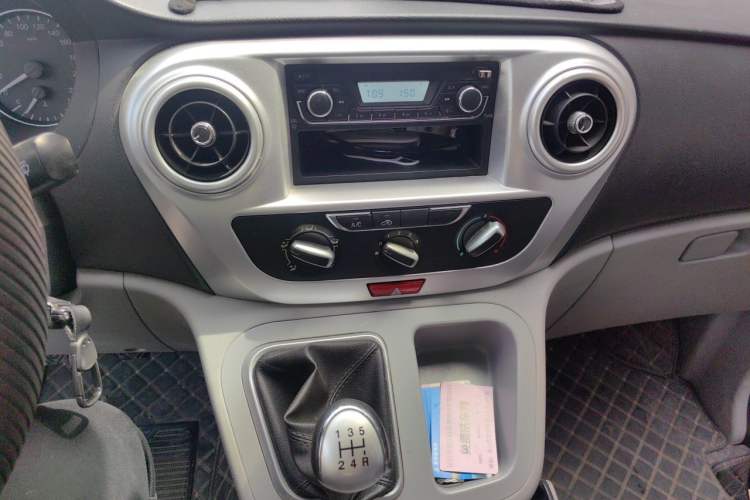 Used JAC Refine M3 2019 PLUS Maker Edition 1.8L Luxury Model Audio And AC Panel