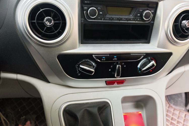 Used JAC Refine M3 2019 Creator Edition 1.6L Luxury Version Audio And AC Panel