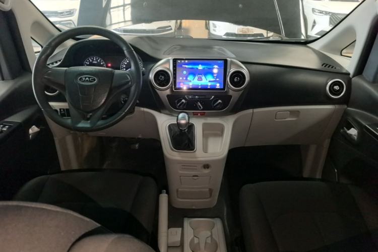 Used JAC Refine M3 2019 Creator Edition 1.8L Luxury Model Center Console