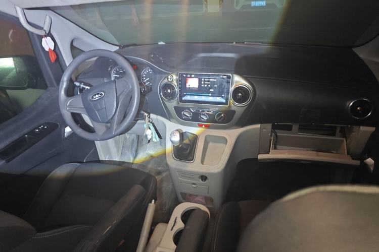 Used JAC Refine M3 2019 PLUS IKEA Edition 1.8L Luxury Model Center Console