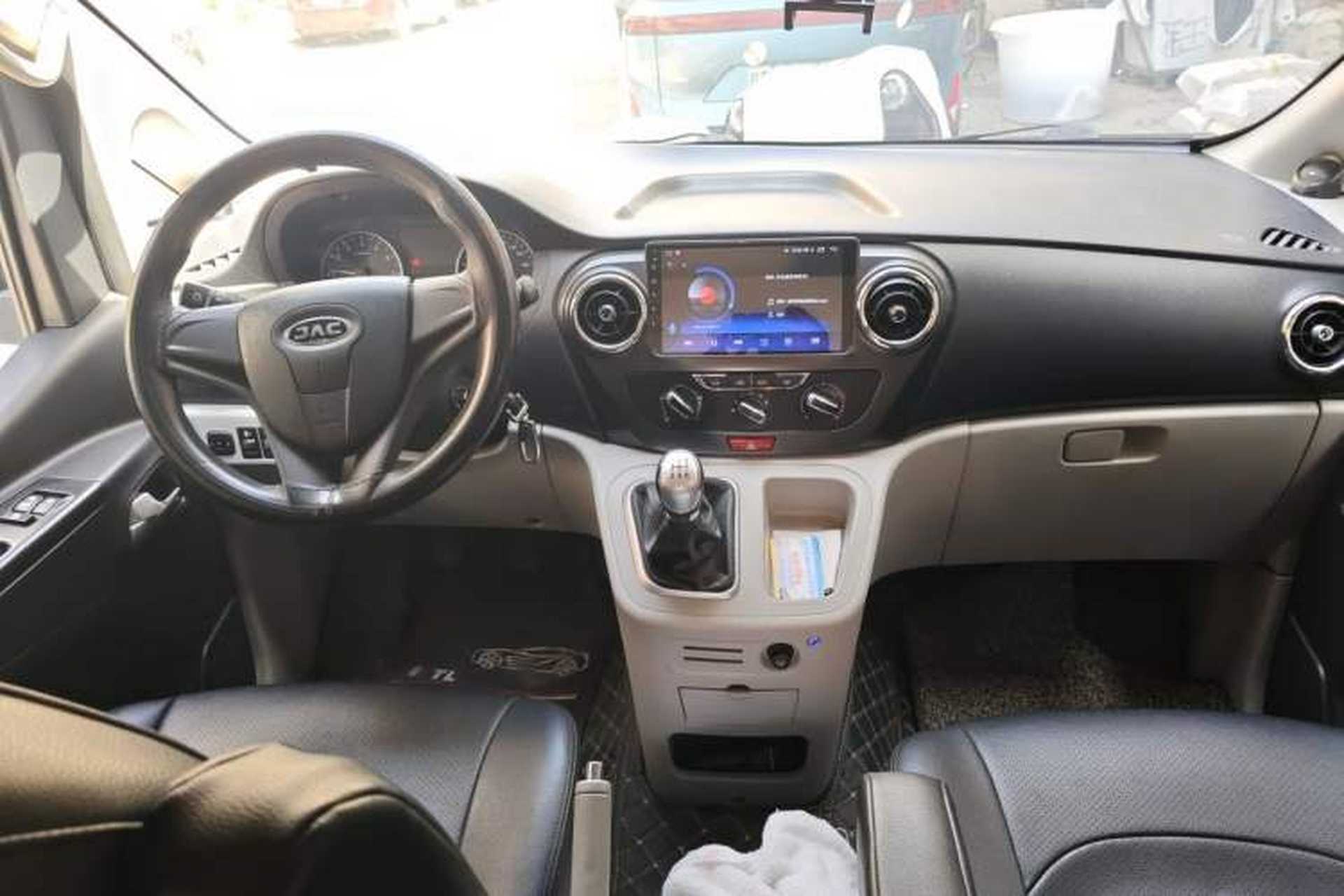 Used JAC Refine M3 2019 PLUS IKEA Edition 1.8L Luxury Model Center Console