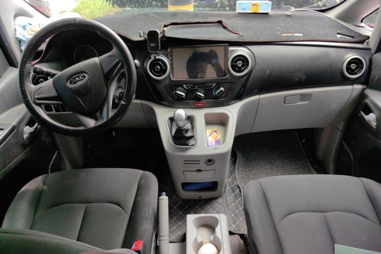 Used JAC Refine M3 2019 1.8L 5-Seater Express Edition Center Console