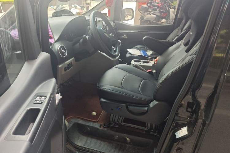 Used JAC Refine M3 2019 IKEA Edition 1.8L Luxury Model Driver Seat