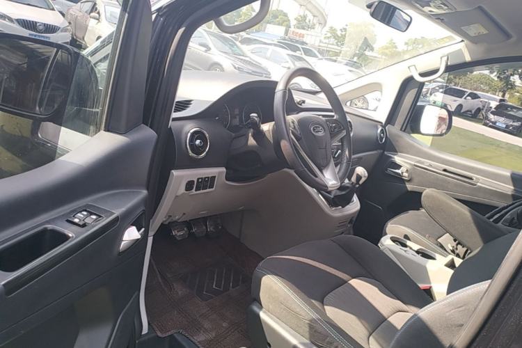 Used JAC Refine M3 2019 IKEA Edition 1.8L Luxury Smart Model Driver Seat