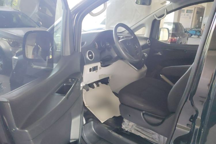 Used JAC Refine M3 2019 Creator Edition 1.8L Luxury Model Driver Seat