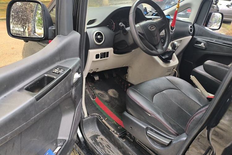 Used JAC Refine M3 2019 PLUS Maker Edition 1.8L Luxury Model Driver Seat