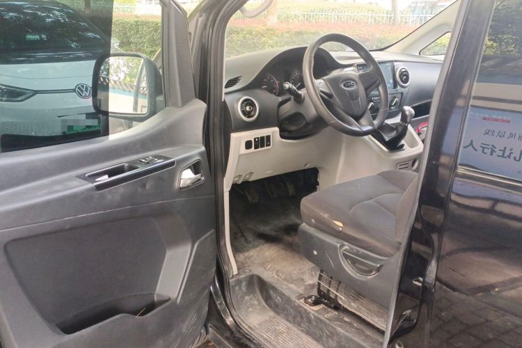 Used JAC Refine M3 2019 PLUS Maker Edition 1.8L Luxury Model Driver Seat