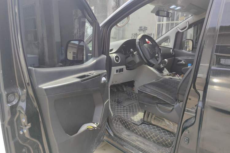 Used JAC Refine M3 2019 PLUS Maker Edition 1.8L Luxury Model Driver Seat