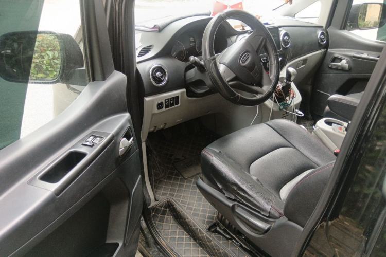 Used JAC Refine M3 2019 IKEA Edition 1.6L Luxury Model Driver Seat