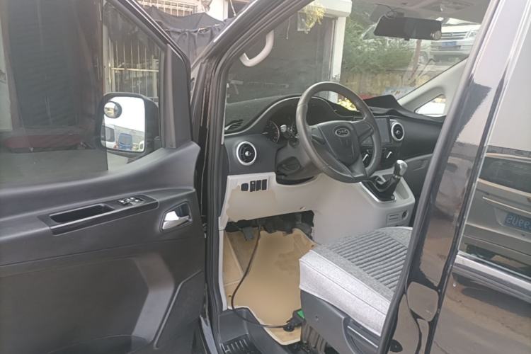 Used JAC Refine M3 2019 PLUS Maker Edition 1.8L Luxury Model Driver Seat