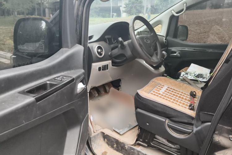 Used JAC Refine M3 2019 PLUS Maker Edition 1.8L Luxury Model Driver Seat