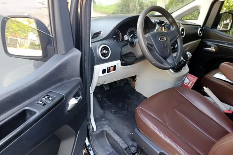 Used JAC Refine M3 2019 Creator Edition 1.8L Luxury Model Driver Seat