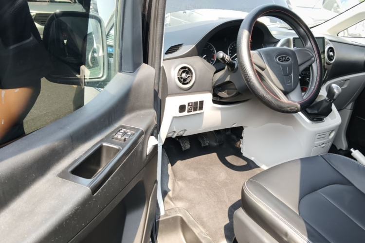 Used JAC Refine M3 2019 PLUS Maker Edition 1.8L Luxury Model Driver Seat