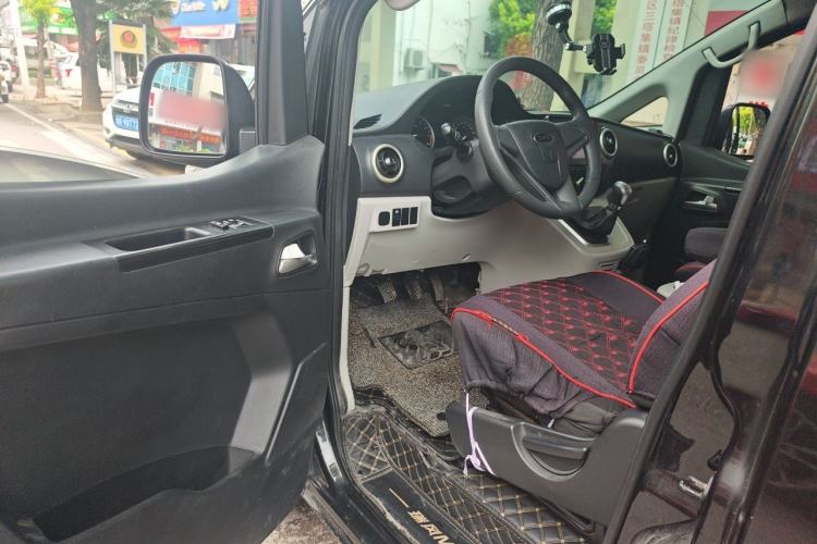 Used JAC Refine M3 2019 Creator Edition 1.8L Luxury Model Driver Seat
