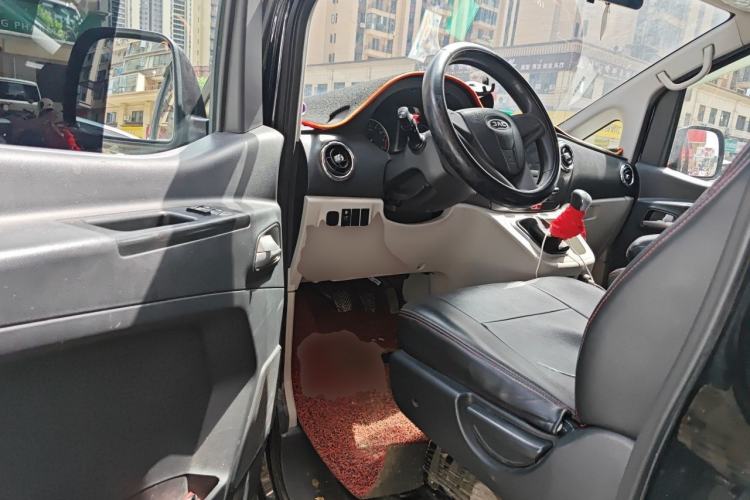 Used JAC Refine M3 2019 Creator Edition 1.8L Luxury Smart Version Driver Seat