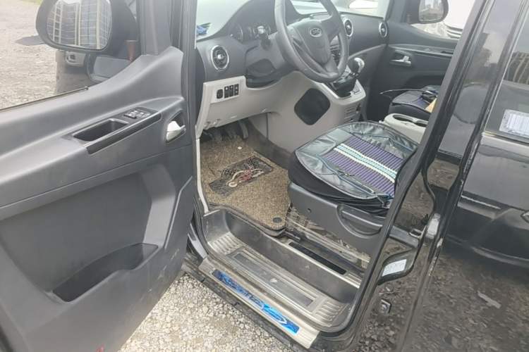 Used JAC Refine M3 2019 IKEA Edition 1.6L Luxury Model Driver Seat