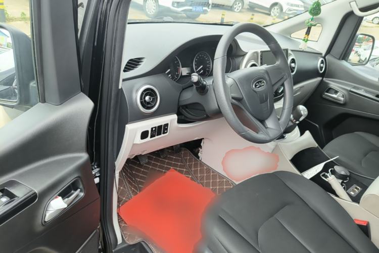 Used JAC Refine M3 2019 Creator Edition 1.8L Luxury Model Driver Seat