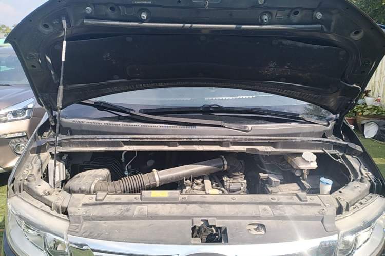 Used JAC Refine M3 2019 IKEA Edition 1.8L Luxury Smart Model Engine Bay