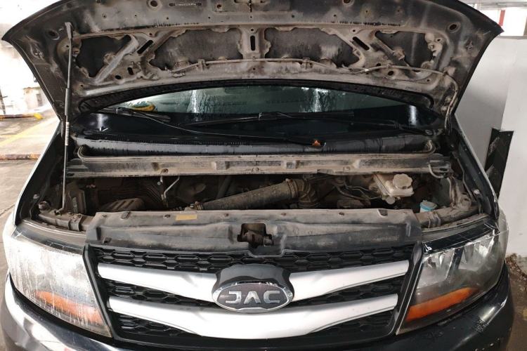 Used JAC Refine M3 2019 1.8L 5-Seater Express Edition Engine Bay