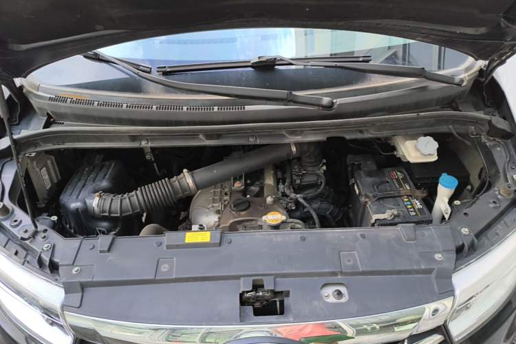 Used JAC Refine M3 2019 PLUS IKEA Edition 1.8L Luxury 9-Seater Engine Bay