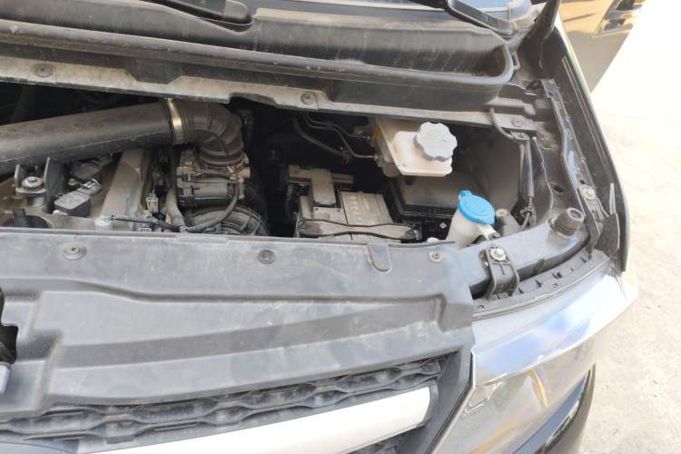 Used JAC Refine M3 2019 Creator Edition 1.8L Luxury Model Engine Bay Left