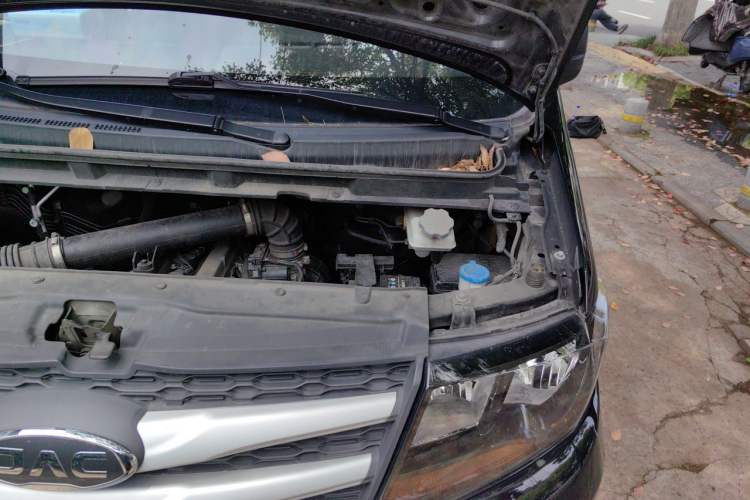 Used JAC Refine M3 2019 1.8L 5-Seater Express Edition Engine Bay Left